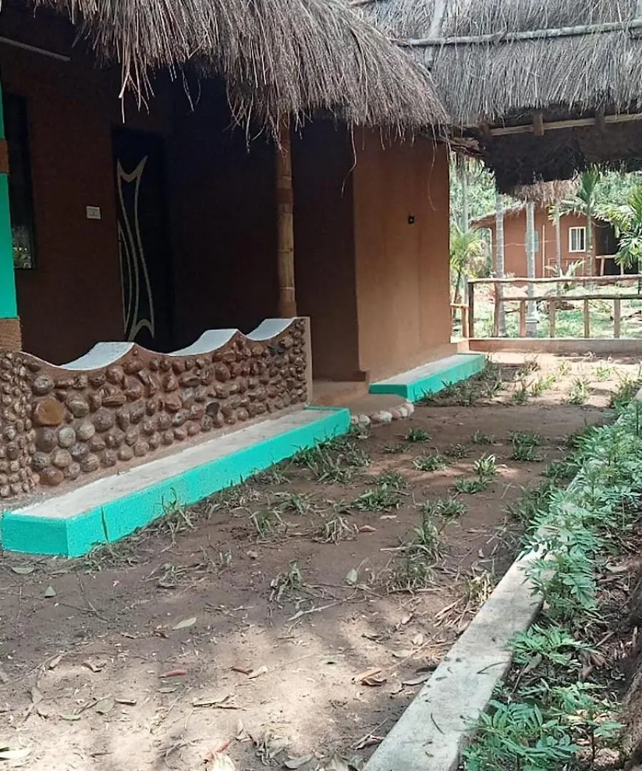 Farma Vila Vihara Mud House Maraiyūr Indie